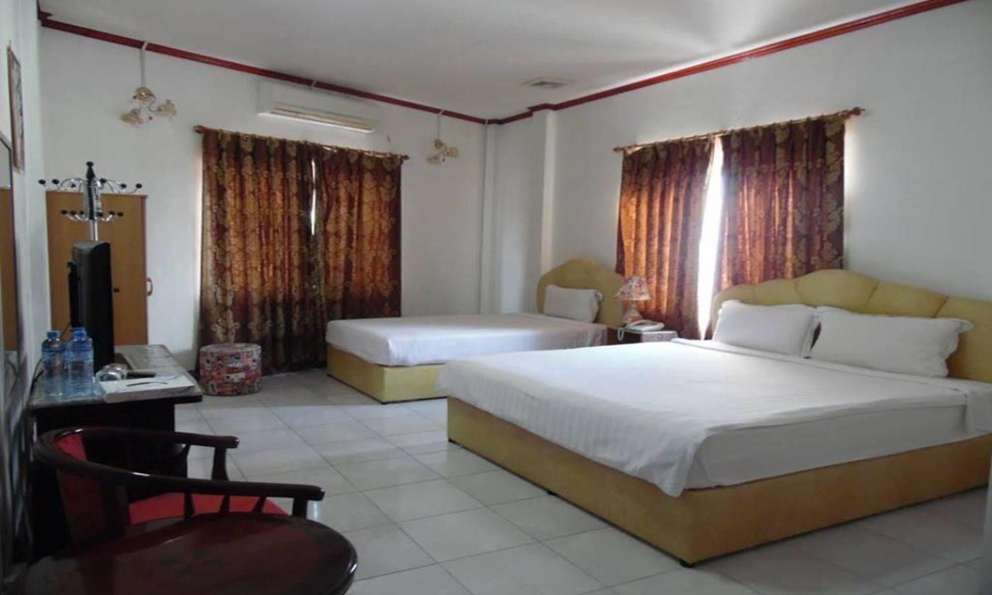 Mekong Sunshine Hotel Vientiane Exterior foto