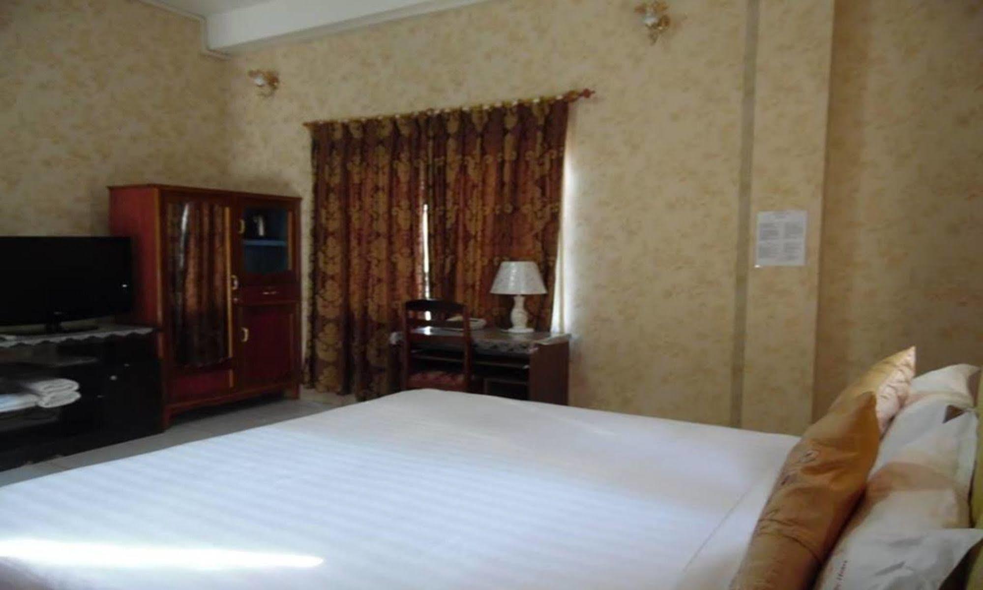 Mekong Sunshine Hotel Vientiane Exterior foto